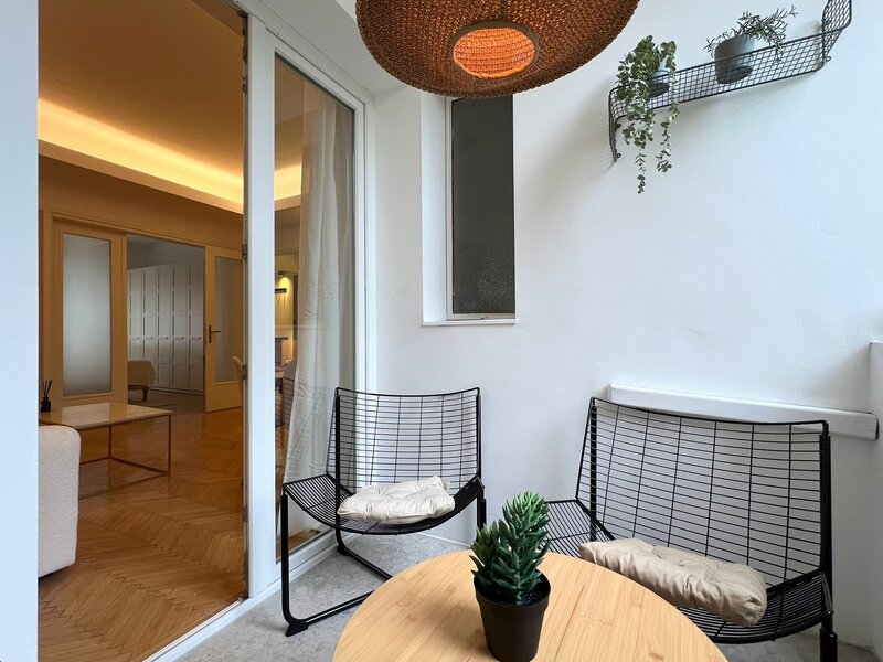 Str. Paleologu, Armeneasca comision 0%, apartament cu 2 camere, birou